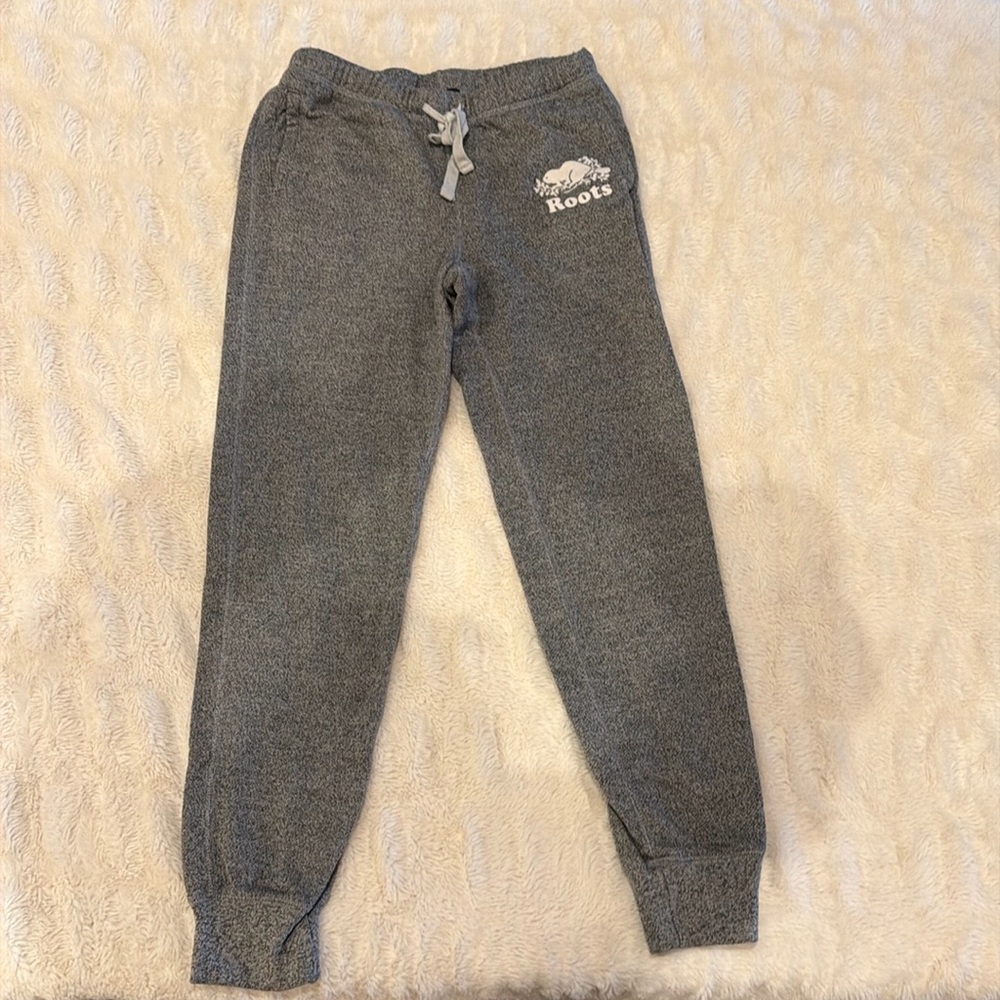 Roots joggers. Size SX. GREY.